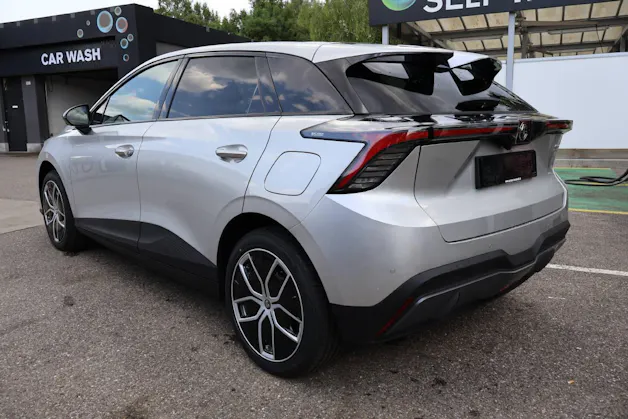 MG 4 77kWh Trophy Extended Range