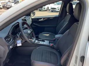 FORD Kuga 2.0 EcoBlue DIESEL 120 PS ST-Line X 4x4 AUTOMAT
