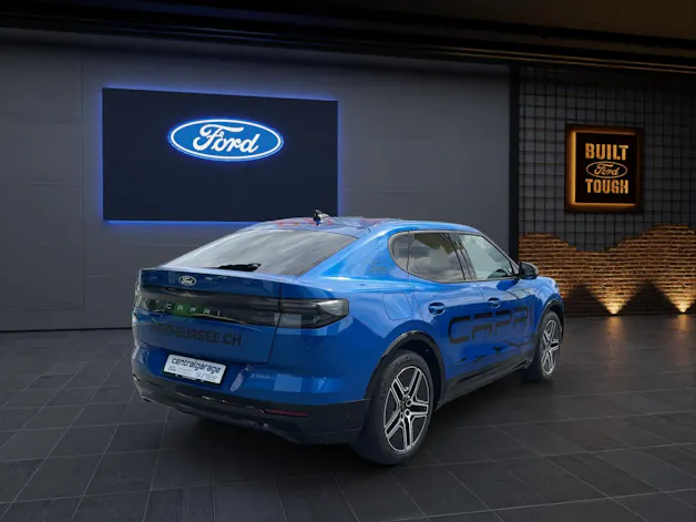 FORD Capri Extended Range (77 kWh) Premium RWD AUTOMAT