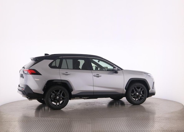 Vehicle image 17 Vehicle image 17