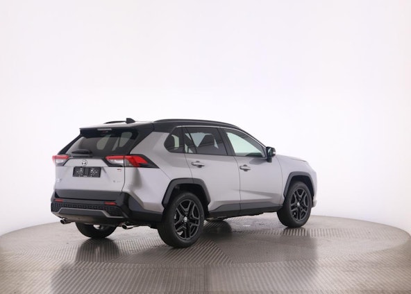 Vehicle image 15 Vehicle image 15