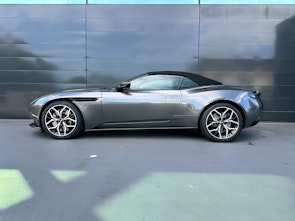 Vehicle image ASTON MARTIN DB11 Volante 4.0 V8 Bi-Turbo