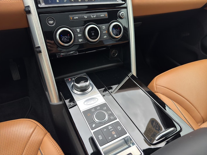 Vehicle image LAND ROVER DISCOVERY