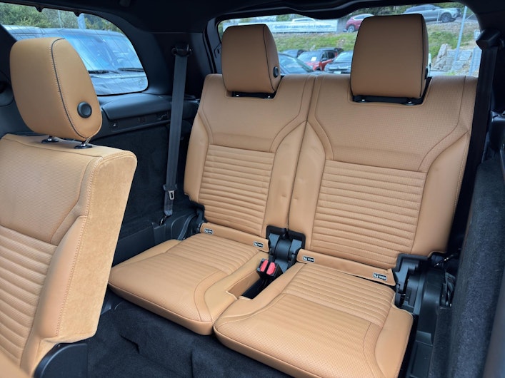 Vehicle image LAND ROVER DISCOVERY