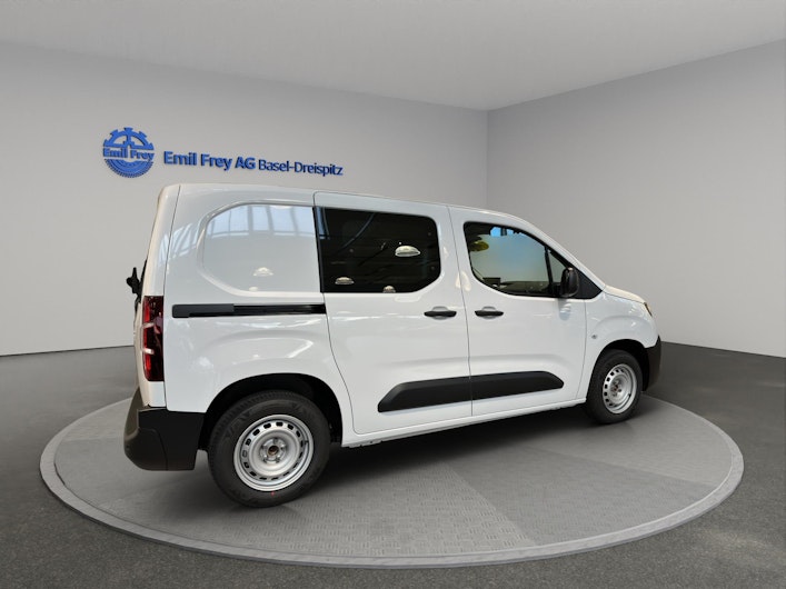 Vehicle image OPEL COMBO