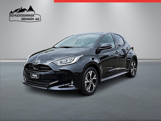 First vehicle image