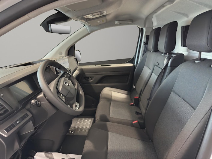 Vehicle image OPEL VIVARO