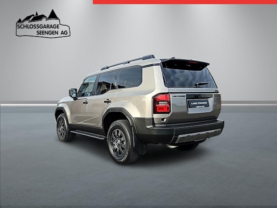 Vehicle image 6 Vehicle image 6