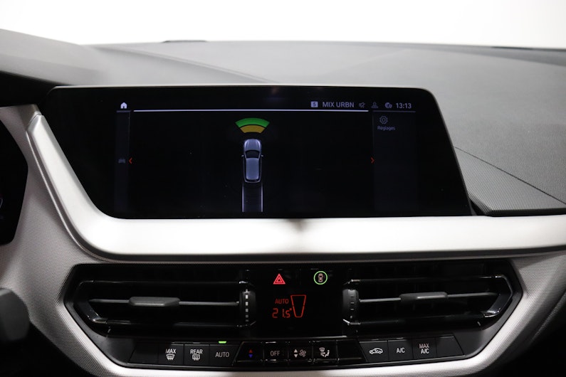 Vehicle image BMW 1 SERIES