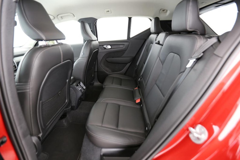 Vehicle image VOLVO XC40