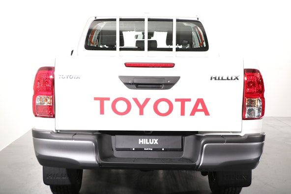 Vehicle image 15