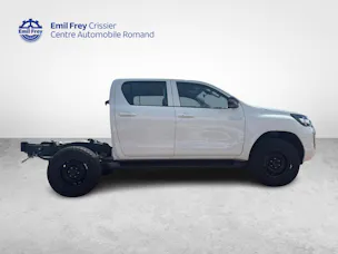 Toyota Hilux Double Cab.-Chassis 2.4 D-4D 150 Comfort