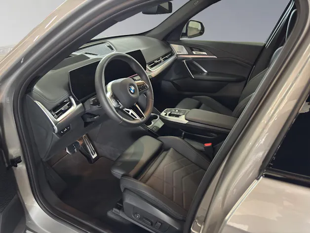 BMW X1 23d xDrive paddles