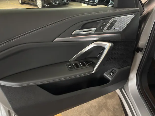BMW X1 23d xDrive paddles