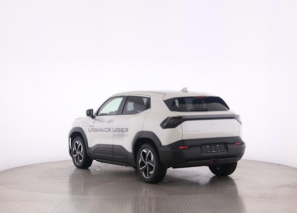 Vehicle image 9 Vehicle image 9