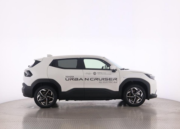 Vehicle image 17 Vehicle image 17