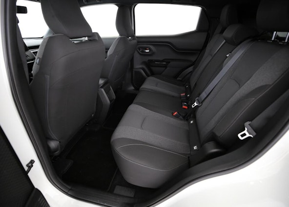 Vehicle image 4 Vehicle image 4