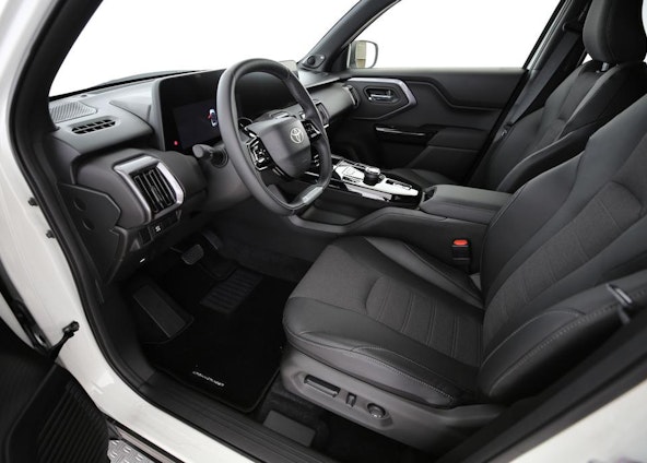 Vehicle image 3 Vehicle image 3