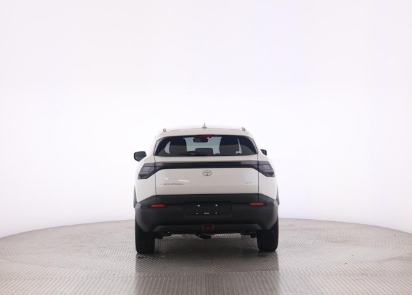 Vehicle image 15 Vehicle image 15