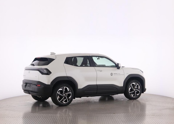 Vehicle image 19 Vehicle image 19