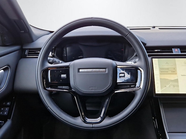 Vehicle image LAND ROVER RANGE ROVER VELAR