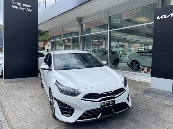 Vehicle image 3 Vehicle image 3