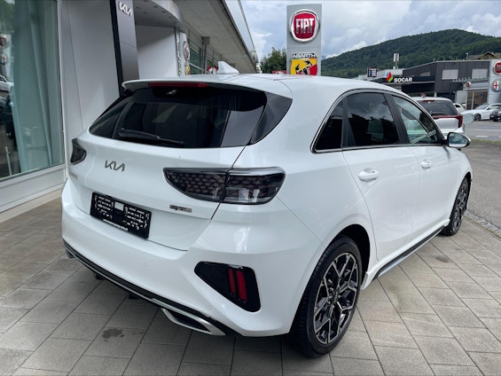 Vehicle image 16 Vehicle image 16