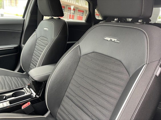 Vehicle image 7 Vehicle image 7