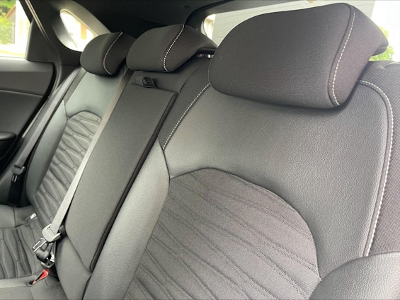 Vehicle image 13 Vehicle image 13