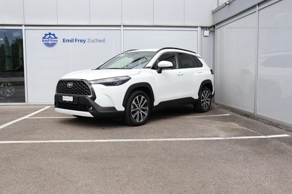 First vehicle image