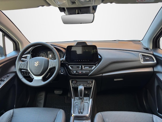 Vehicle image 9 Vehicle image 9