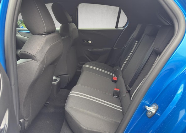 Vehicle image 6 Vehicle image 6