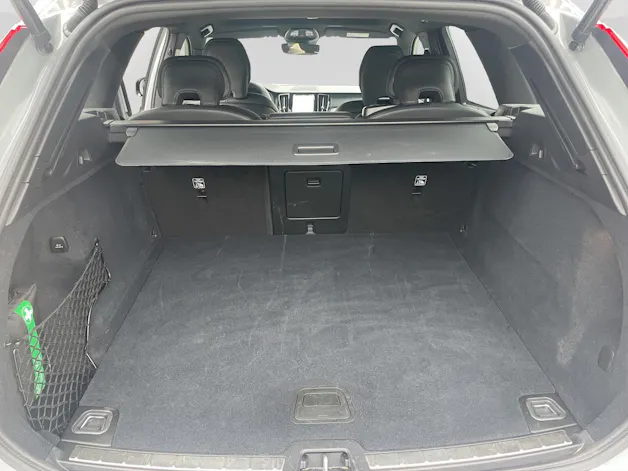 Volvo XC60 2.0 B5 MH Plus Dark AWD