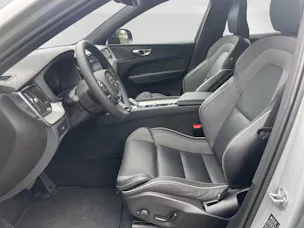 Volvo XC60 2.0 B5 MH Plus Dark AWD