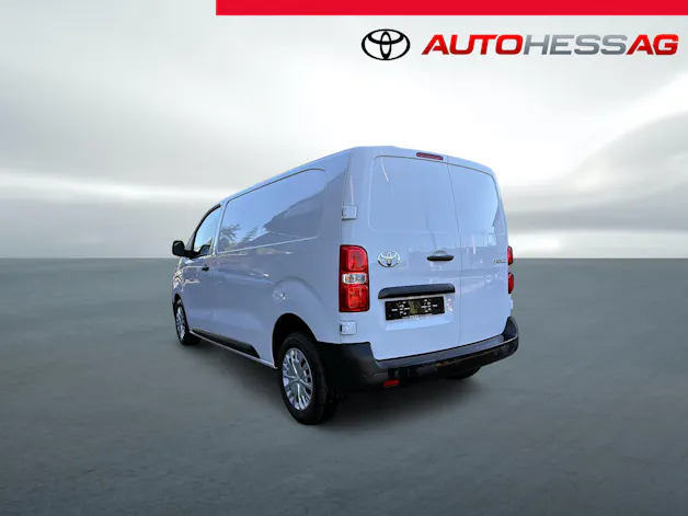 Toyota PROACE Van L1 2.0 D Advanced