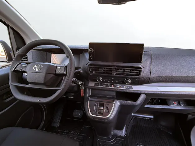 Toyota PROACE Van L1 2.0 D Advanced
