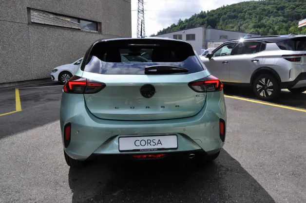 Opel Corsa 1.2 T Hybrid Sporthilfe