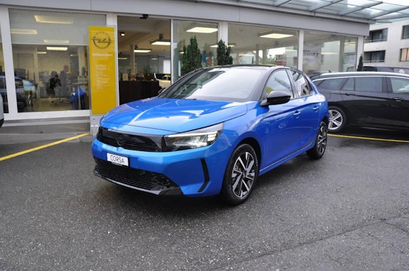 First vehicle image