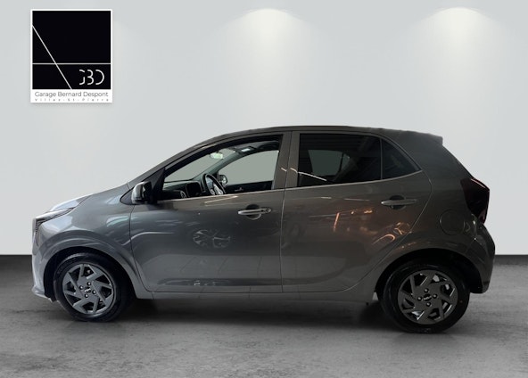 Vehicle image 6 Vehicle image 6