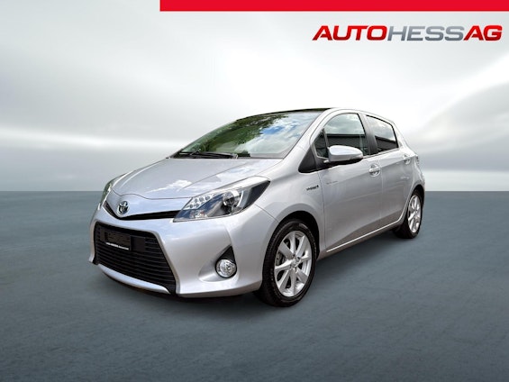 First vehicle image