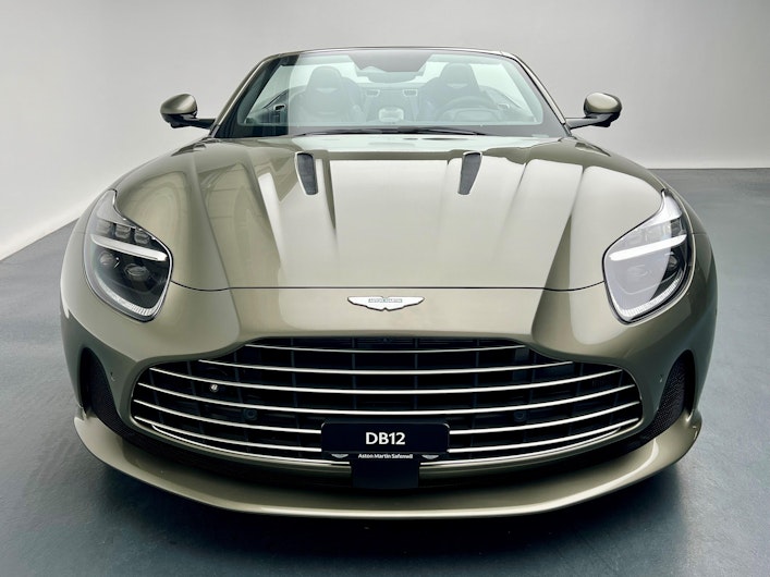 Vehicle image ASTON MARTIN DB12
