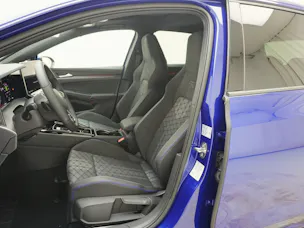 VW Golf VIII 1.5 eTSI R-Line DSG