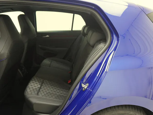 VW Golf VIII 1.5 eTSI R-Line DSG