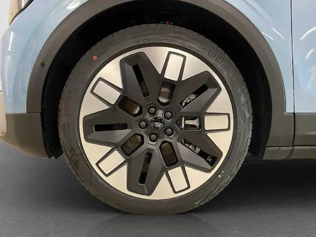 Ford Explorer Extended Range Premium RWD