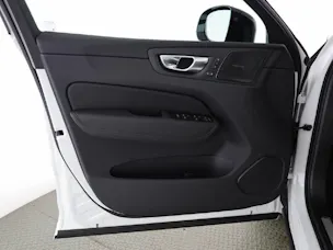 Volvo XC60 2.0 T6 TE Plus Dark eAWD