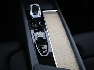 Volvo XC60 2.0 T6 TE Plus Dark eAWD