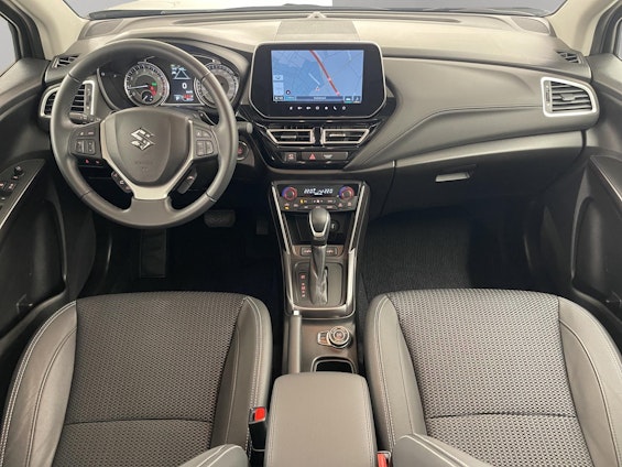 Vehicle image 8