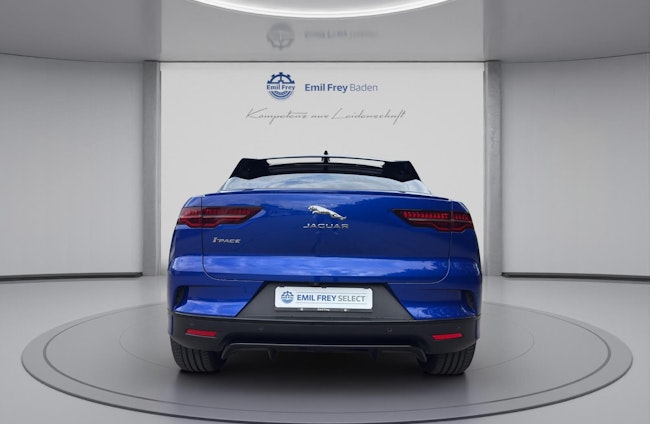 Vehicle image 4 Vehicle image 4