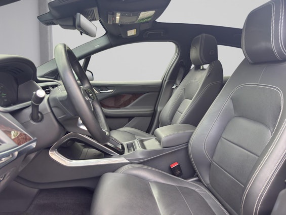 Vehicle image 6 Vehicle image 6