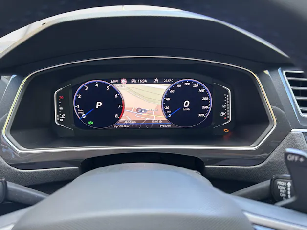 VW Tiguan 2.0 TSI R ** Anhängerkupplung,  Panorama Glasdach **